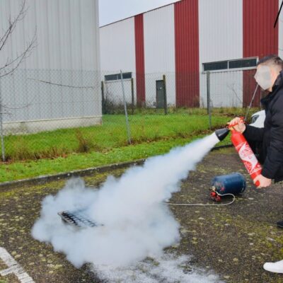Photo prise par IMEDIS représentant une formation d'extincteur