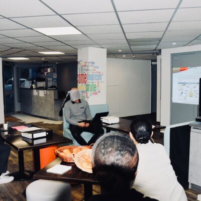 Photo prise par IMEDIS d'une formation sur l'utilisation des extincteurs.